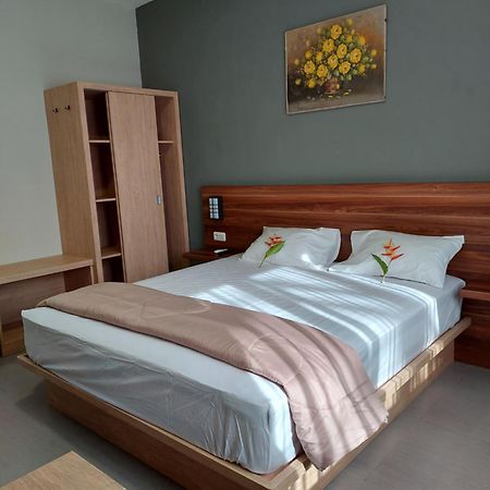 Yellow Guest House Uluwatu  Bagian luar foto