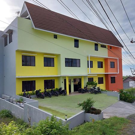 Yellow Guest House Uluwatu  Bagian luar foto