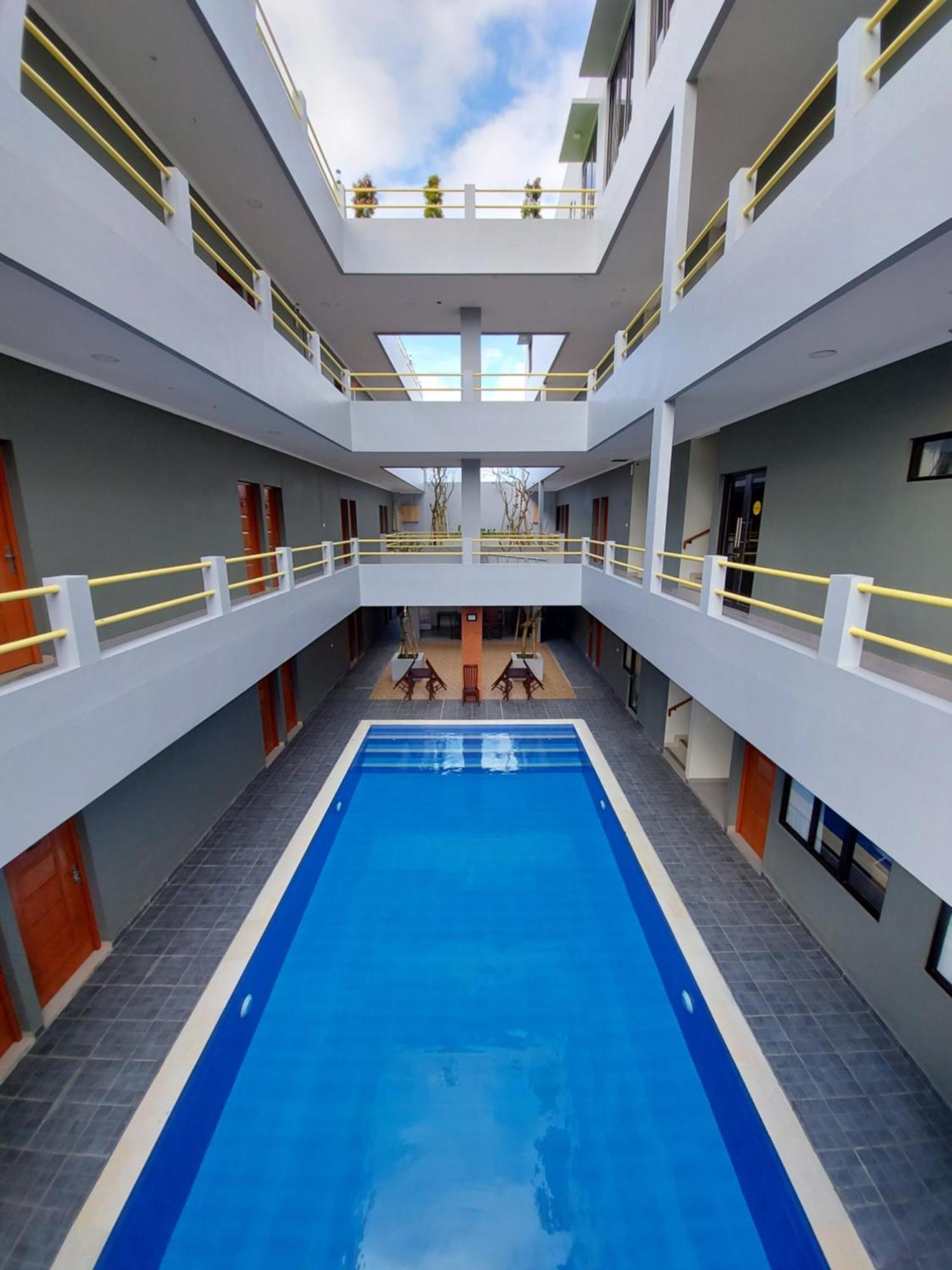 Yellow Guest House Uluwatu  Bagian luar foto